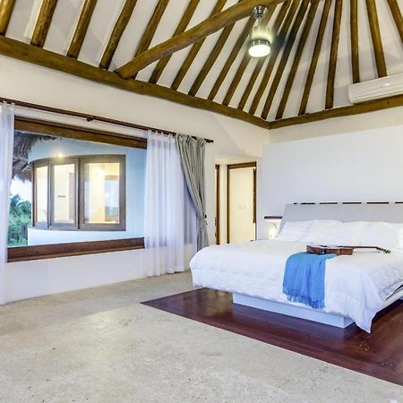 Dk Luxury Ocean Front Villa - Adults Only Остров Холбокс Экстерьер фото