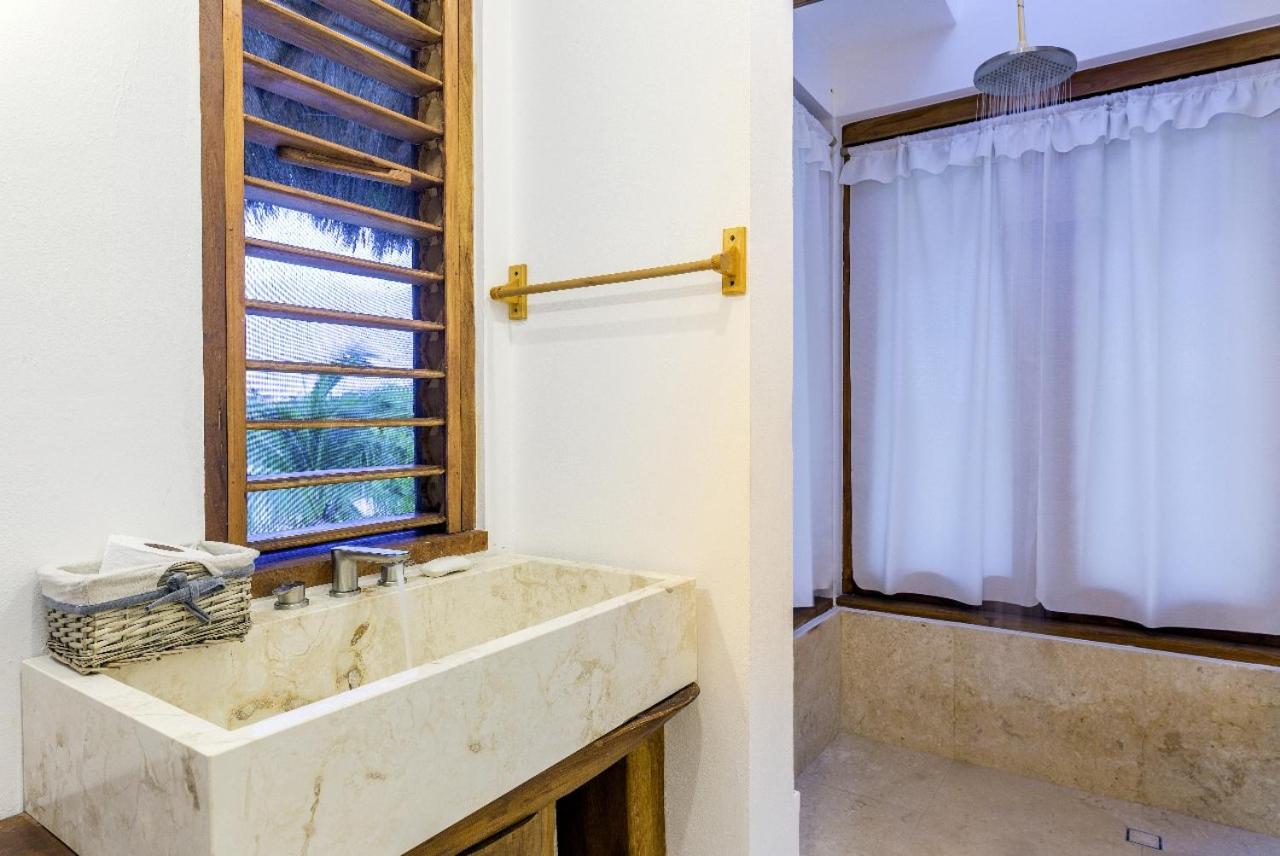 Dk Luxury Ocean Front Villa - Adults Only Остров Холбокс Экстерьер фото